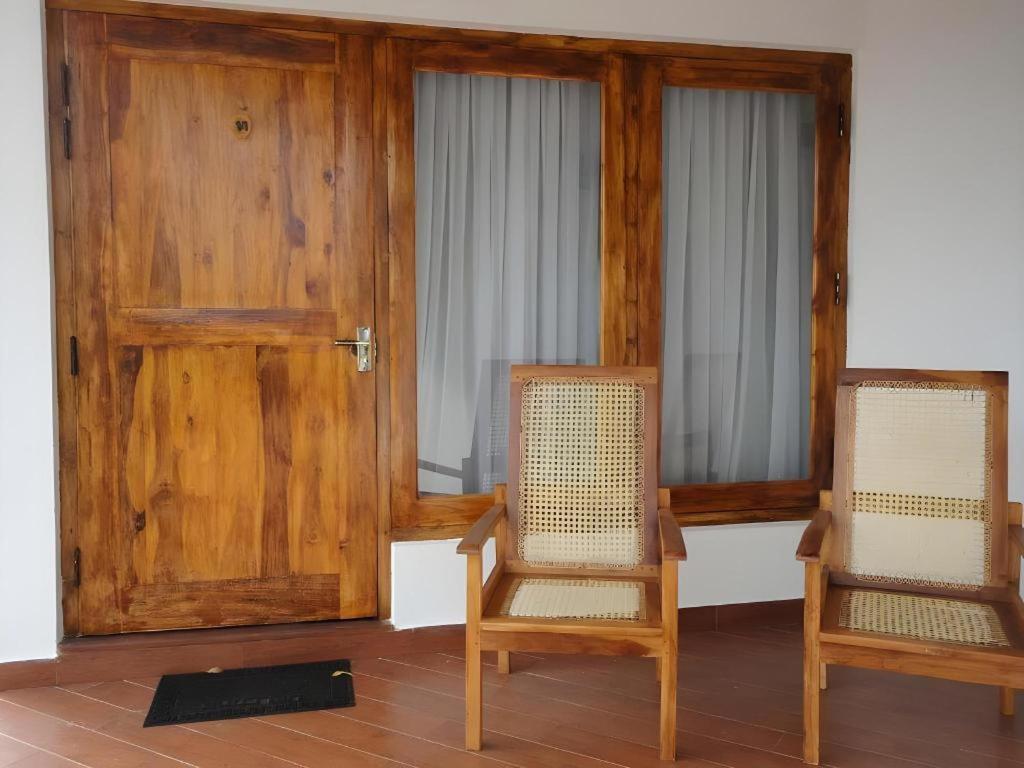 Naaval Hotel Batticaloa Eksteriør bilde