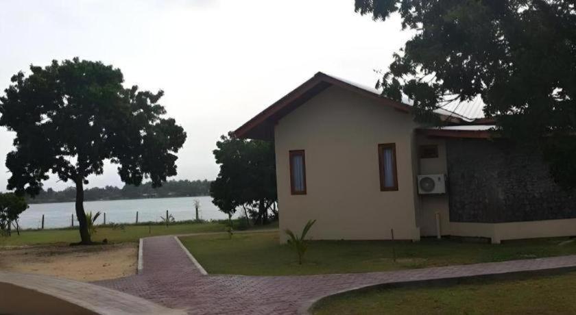 Naaval Hotel Batticaloa Eksteriør bilde