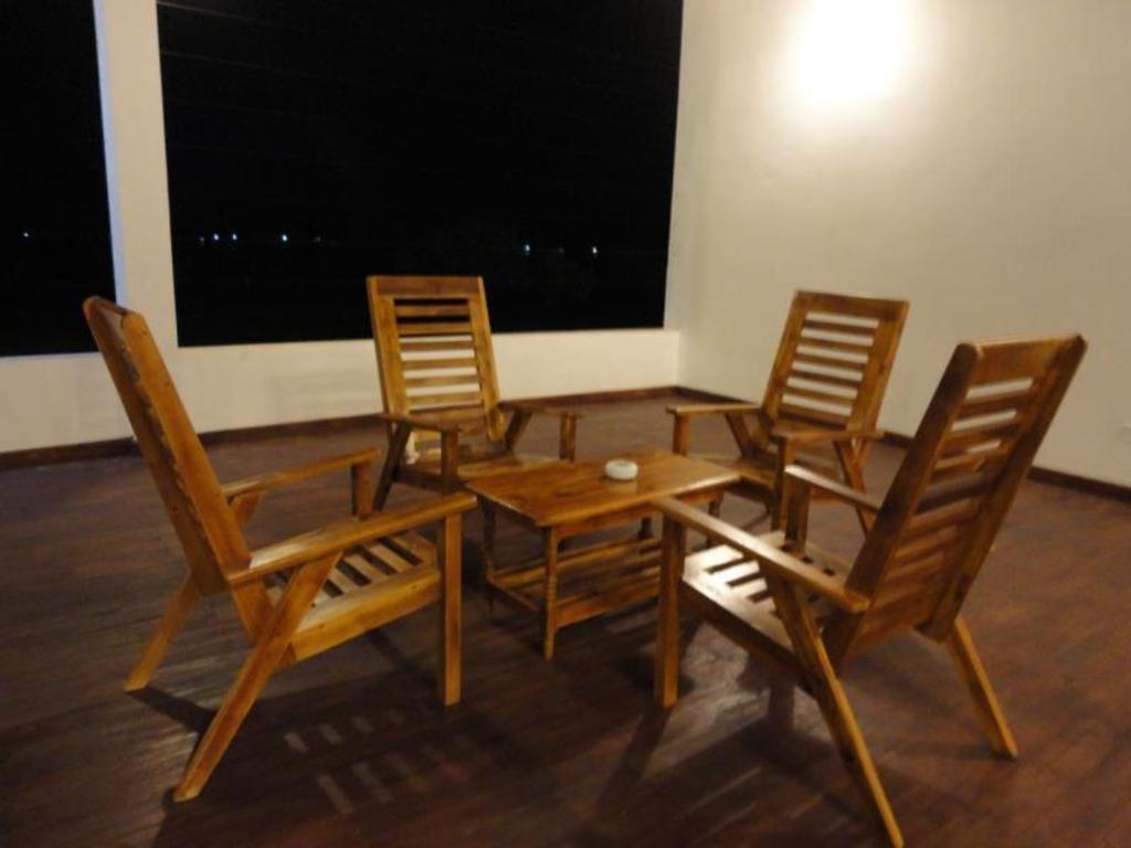 Naaval Hotel Batticaloa Eksteriør bilde