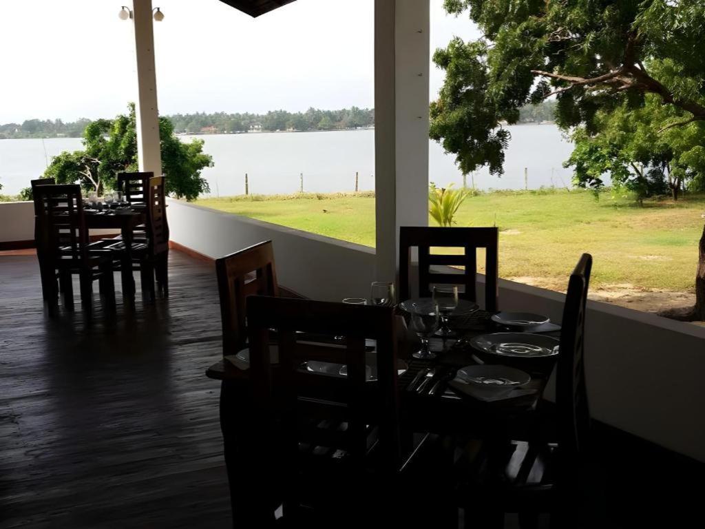 Naaval Hotel Batticaloa Eksteriør bilde