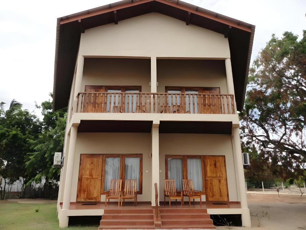 Naaval Hotel Batticaloa Eksteriør bilde